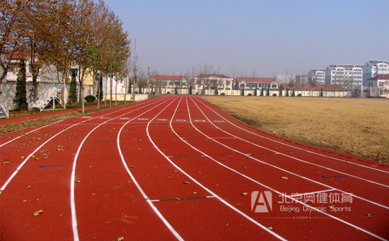 透氣型塑膠跑道基礎處理步驟