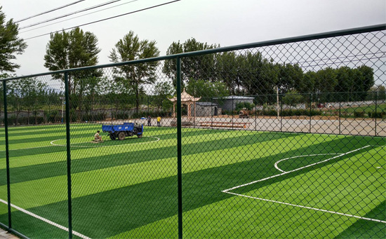 足球場包塑圍網圖片