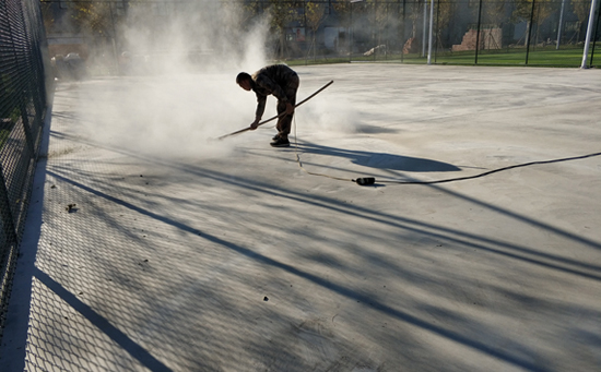 塑膠籃球場基礎打磨